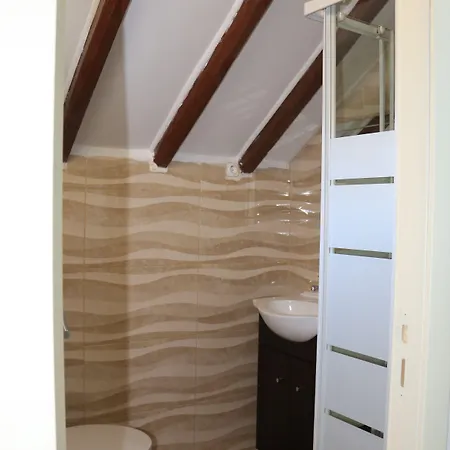 The Delight بيت شباب Lisboa