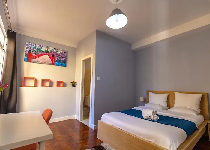 Hostal The Delight *